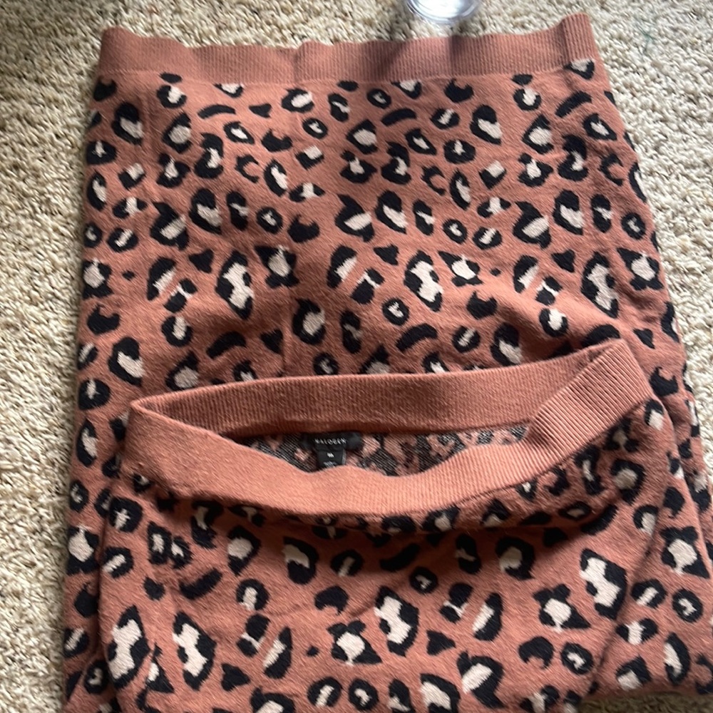 Halogen never worn leopard sweater skirt